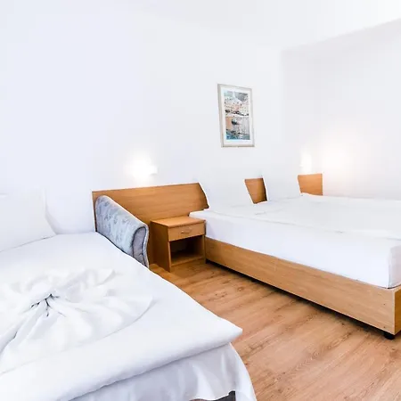 Hotel Opal 3*